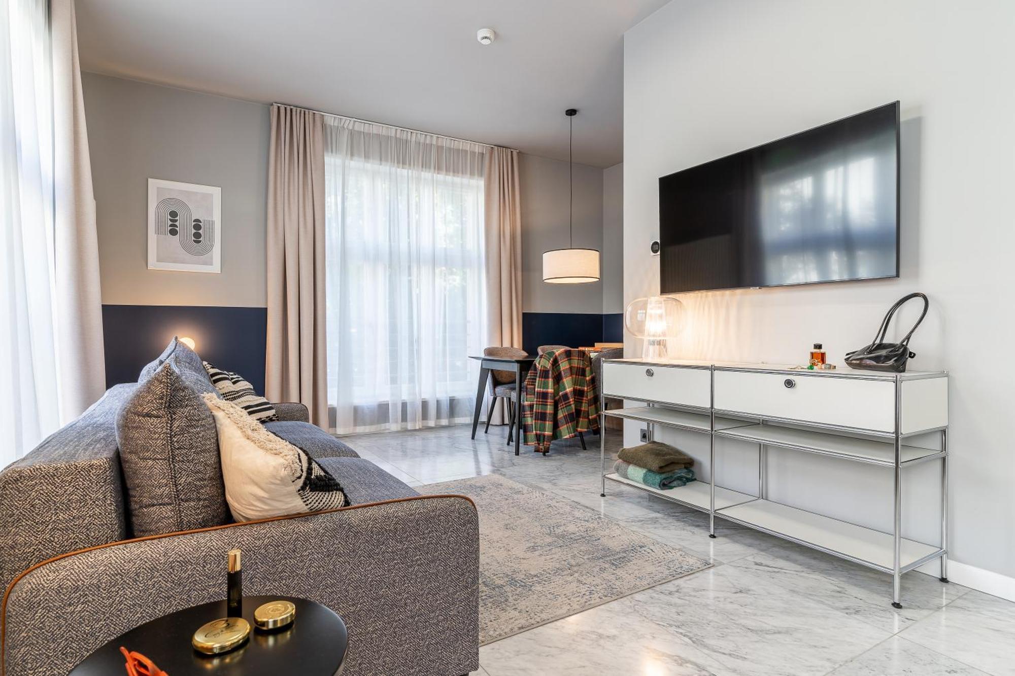 H11 Aparthotel — Photos 2